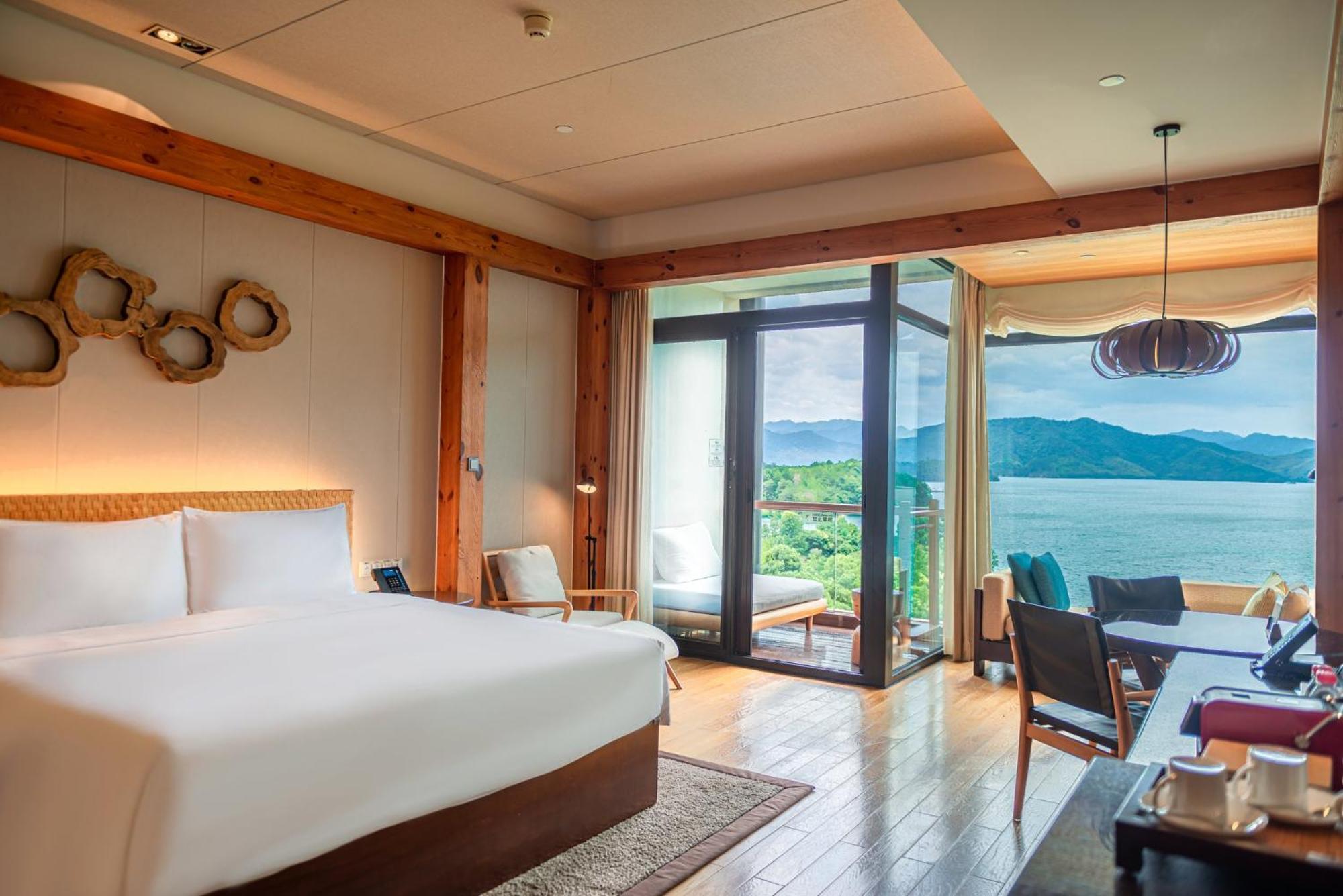 Intercontinental One Thousand Island Lake Resort By Ihg Chun'an Exterior photo